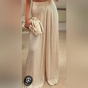 Zara Cream Wide Leg Pleated Pants